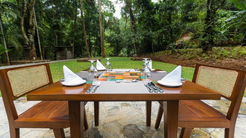 Hotel Palmstone Retreat Kitulgala Esterno foto